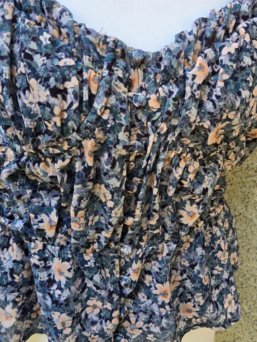 ASTR Floral Smocked Peplum Top - Peach/Navy